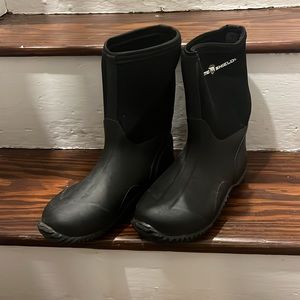 Arctic Shield boots (youth)